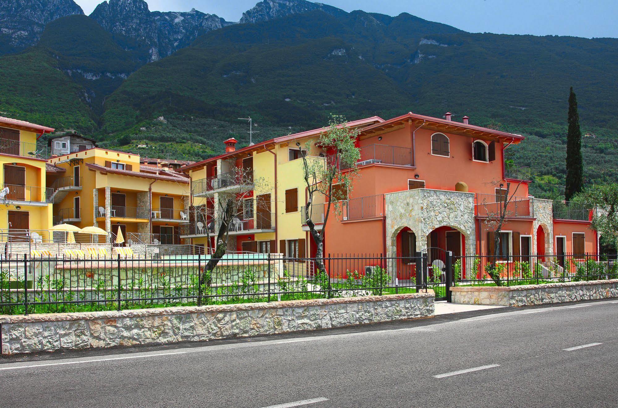 June Stay Lake Garda Brenzone sul Garda Eksteriør bilde